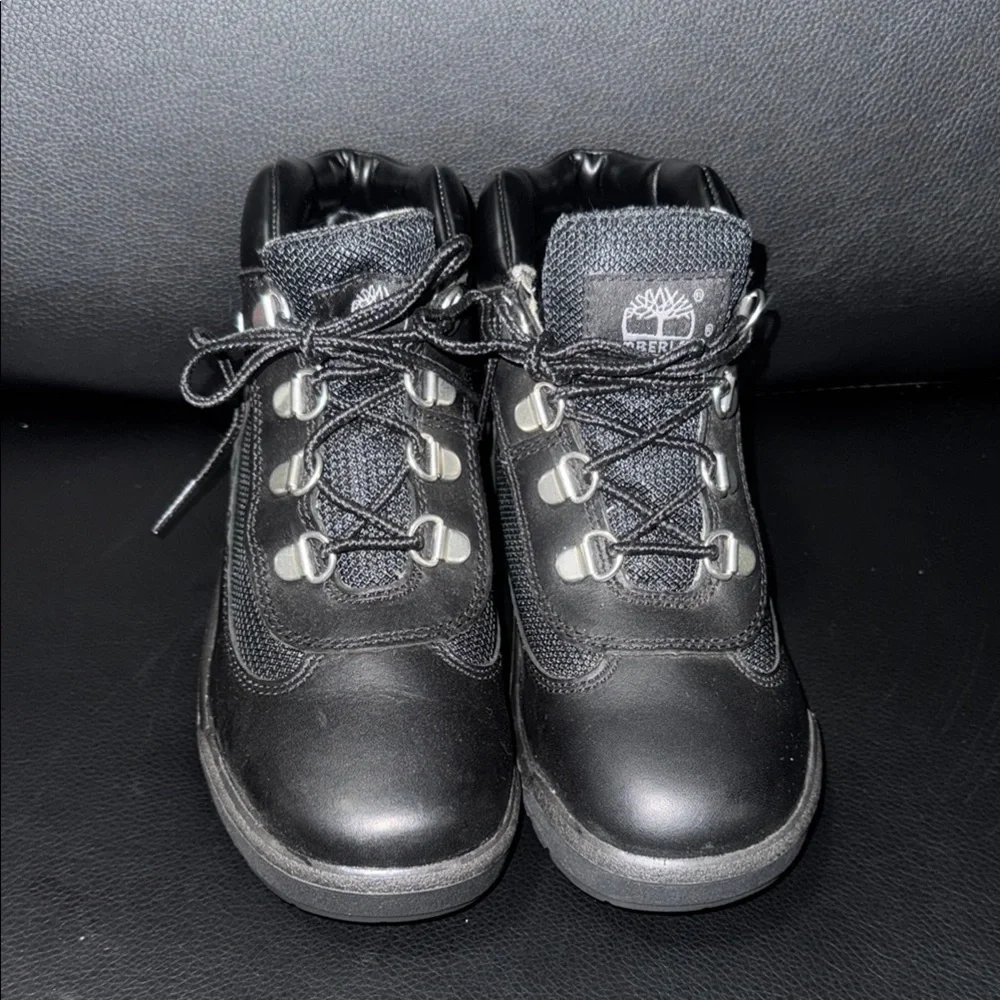 Timberland‎ Black Outdoor Boots with Sturdy Construction